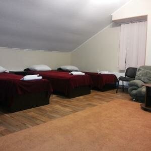 Трехместный