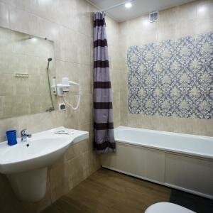 СТАНДАРТНЫЙ ДВУХМЕСТНЫЙ НОМЕР (1 КРОВАТЬ)