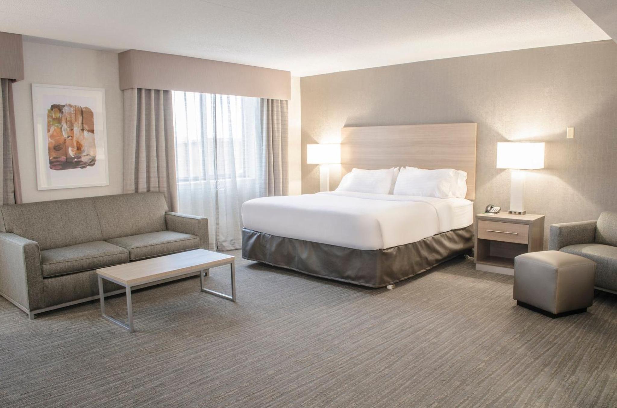 King Room with Mobility Accessible Roll-In Shower