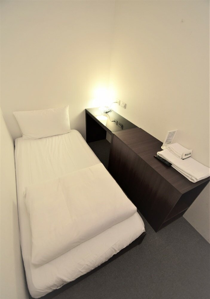 Single Room, Shared Bathroom