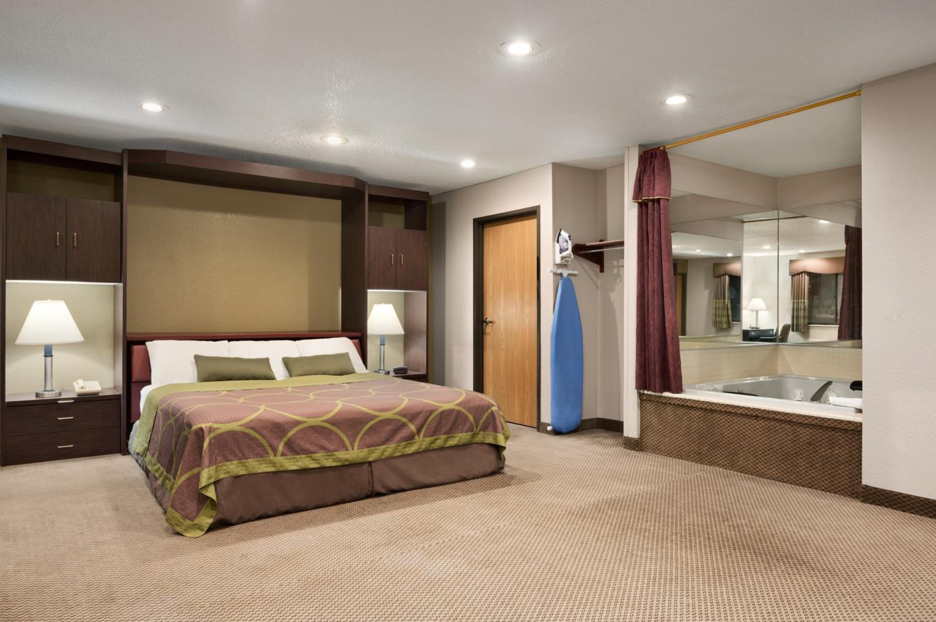 Business King Room - Non-Smoking