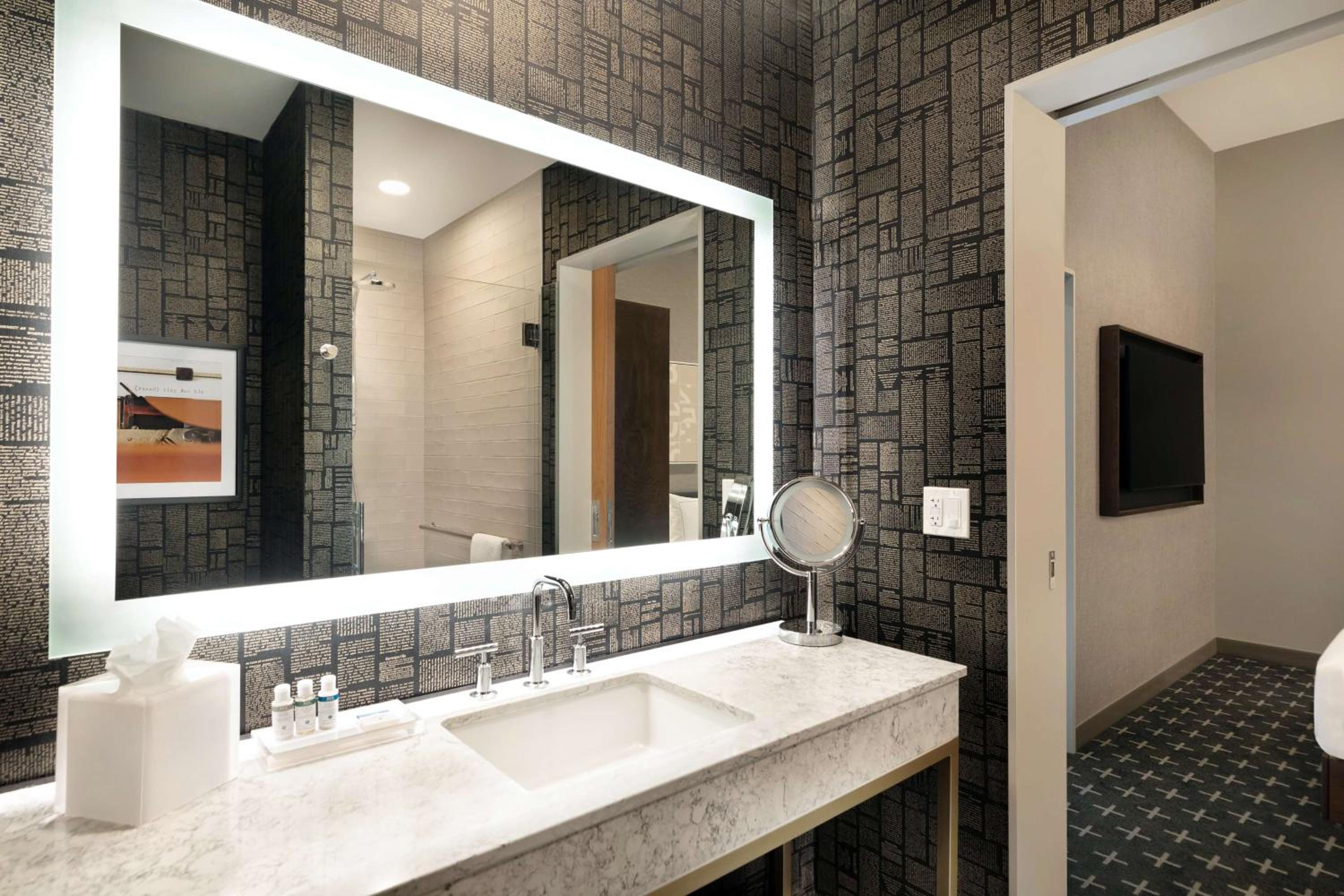 King Room - Hearing Accessible
