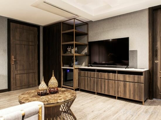 Deluxe Twin Or King Room With Bathtub