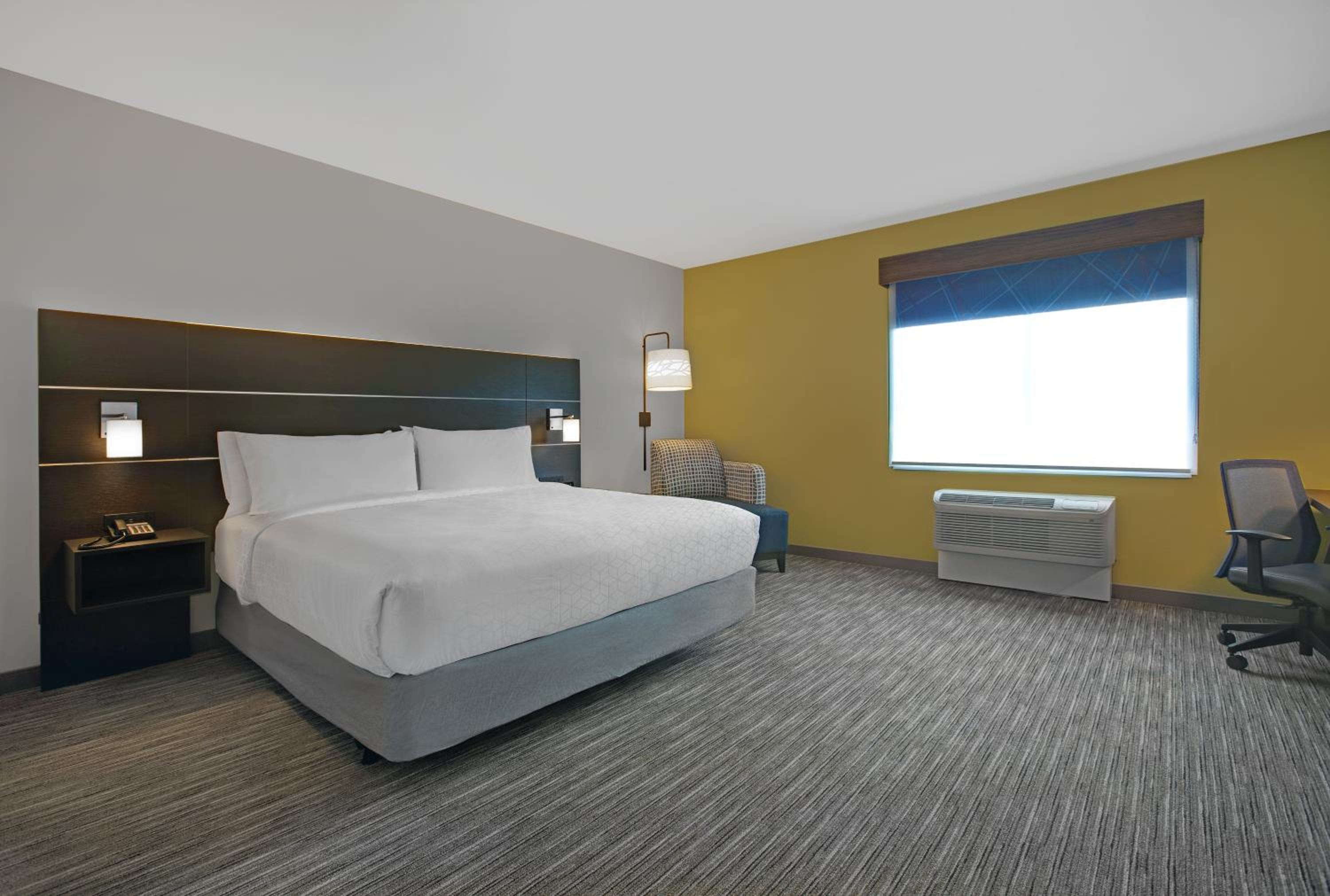 Standard King Room