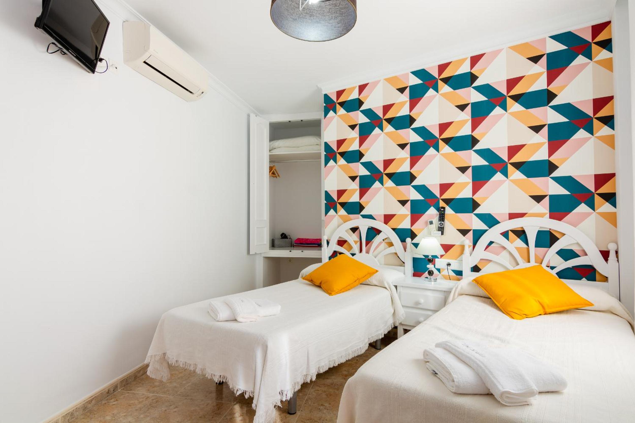 Twin Room with Bathroom