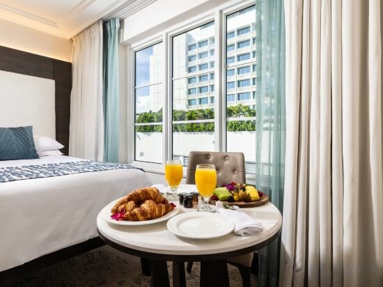 2 Double Bed Room with City View