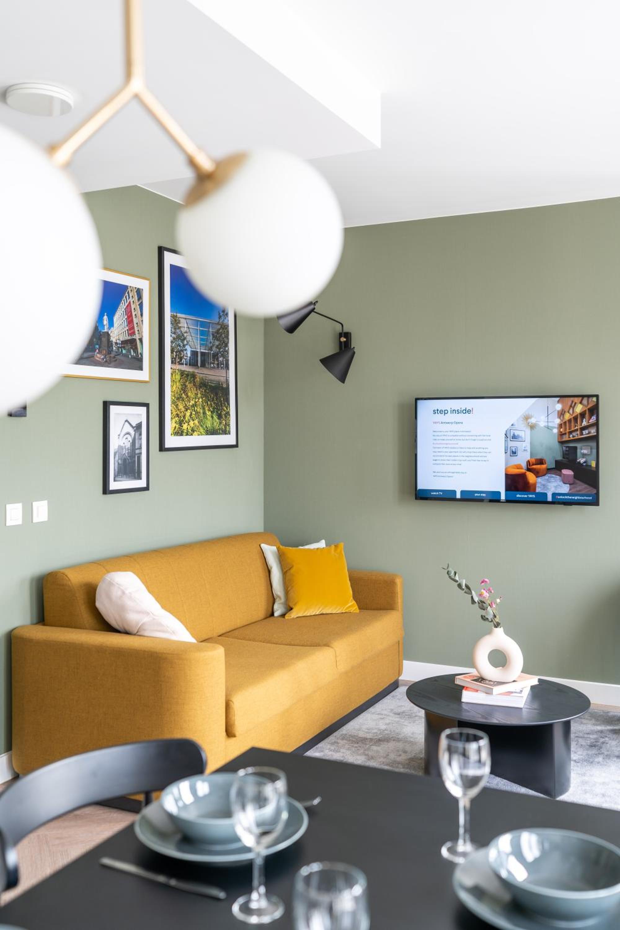 XL 2 Bedroom Apartment with Terrace and Sofa Bed