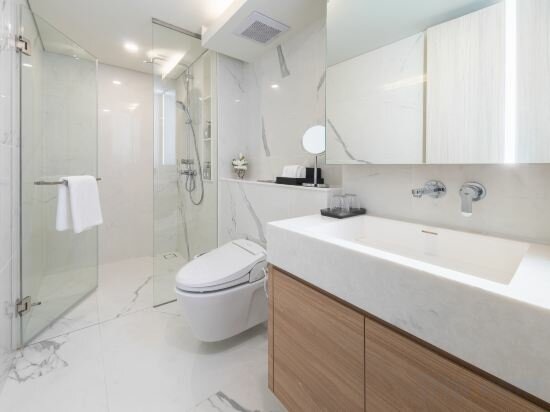 One Bedroom Duplex Suite Queen