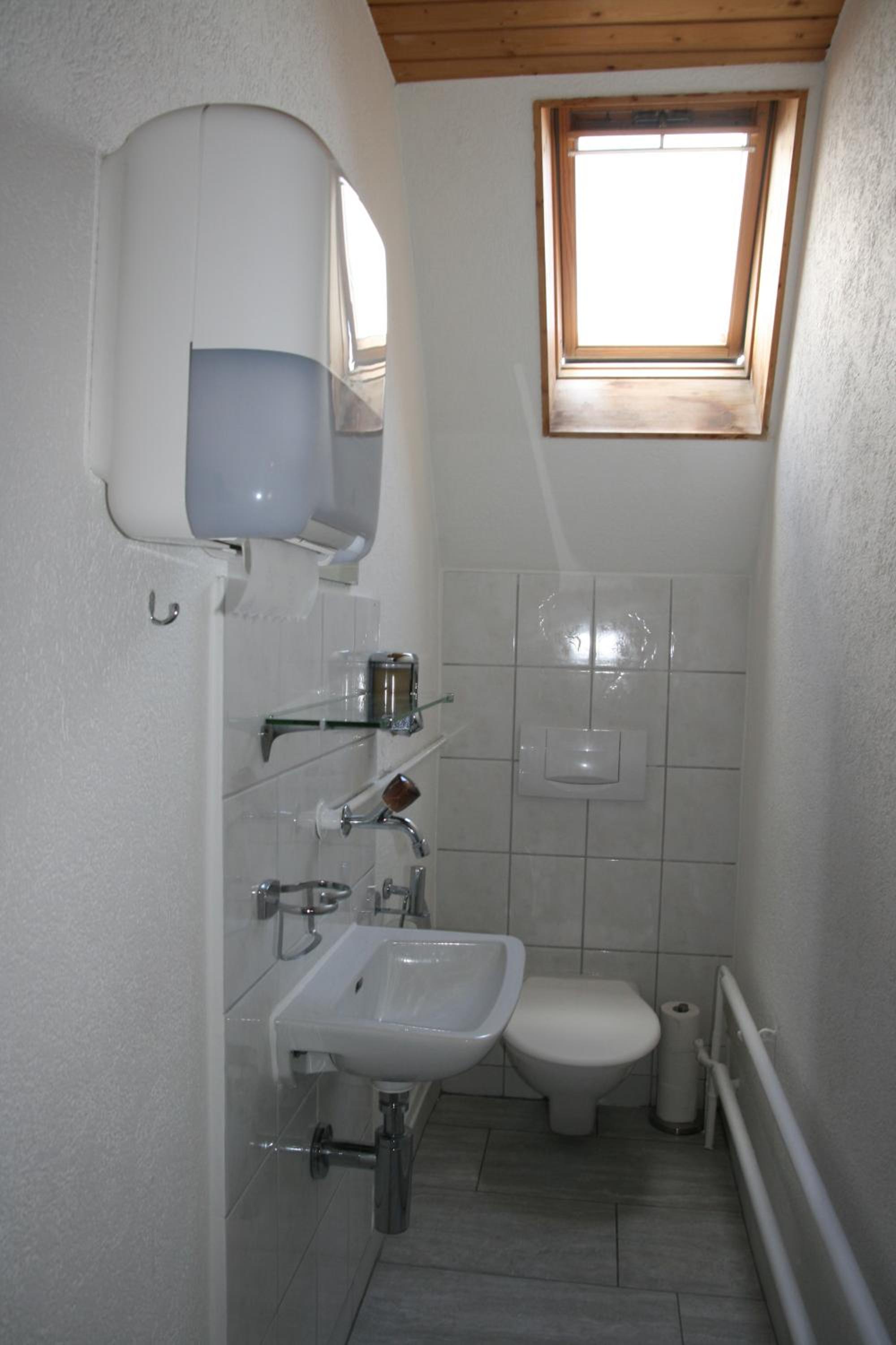 Single Room with Shared Bathroom