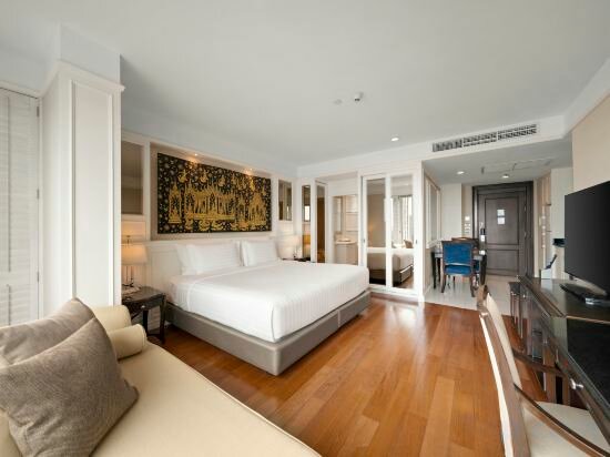 Grand Deluxe Room
