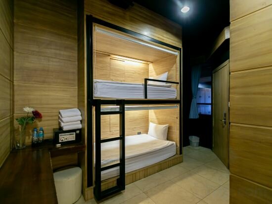 Bed In Family Room Shared Bathroom
