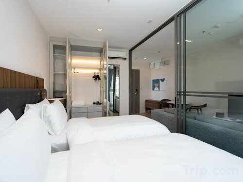One-Bedroom Executive Corner Twin в Oakwood Suites Tiwanon Bangkok