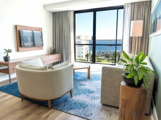 Signature Ocean Suite With Balcony