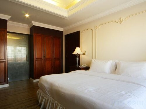 Two Bedroom Suite в Four Seasons Place