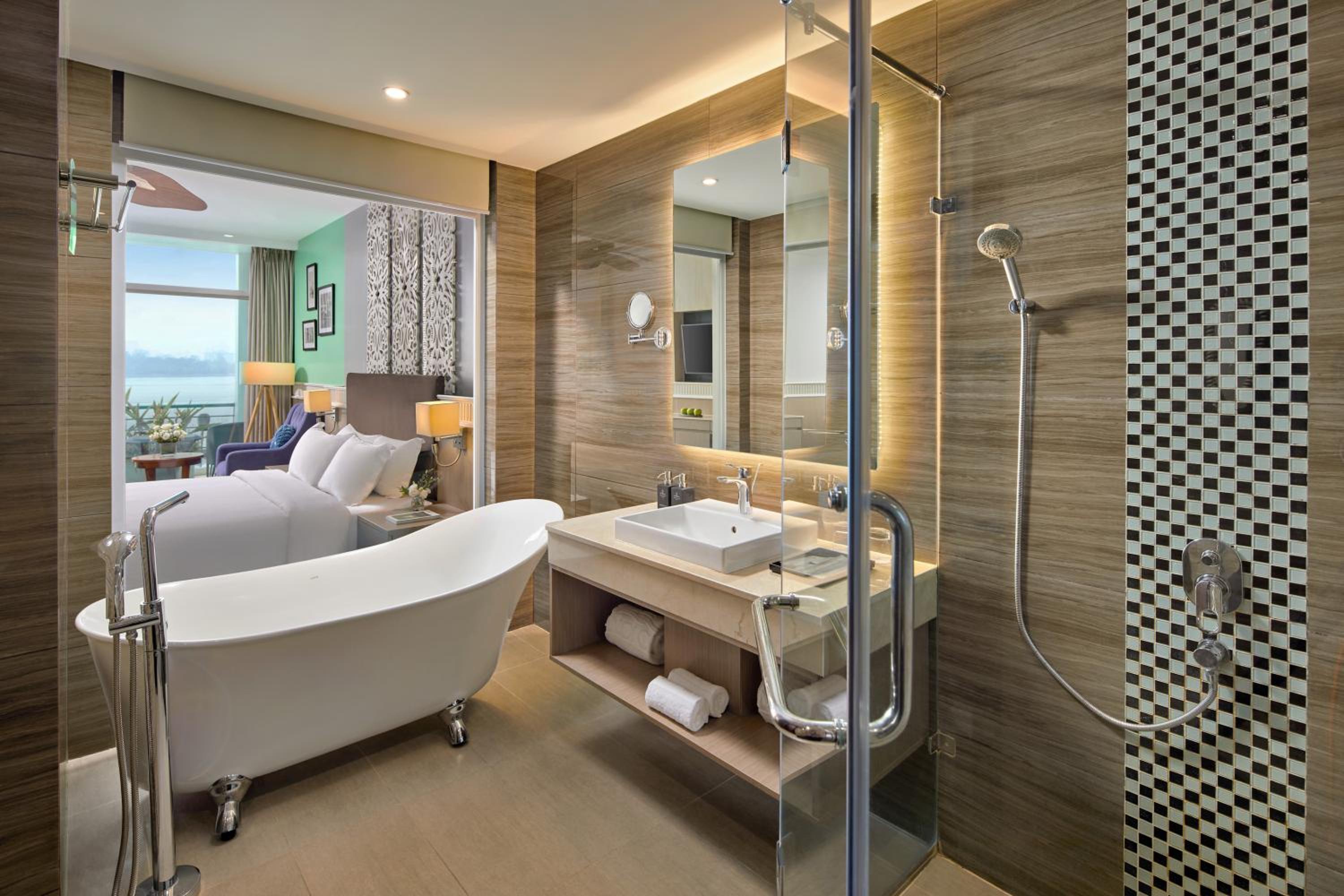 Premier Double Room with Lake View