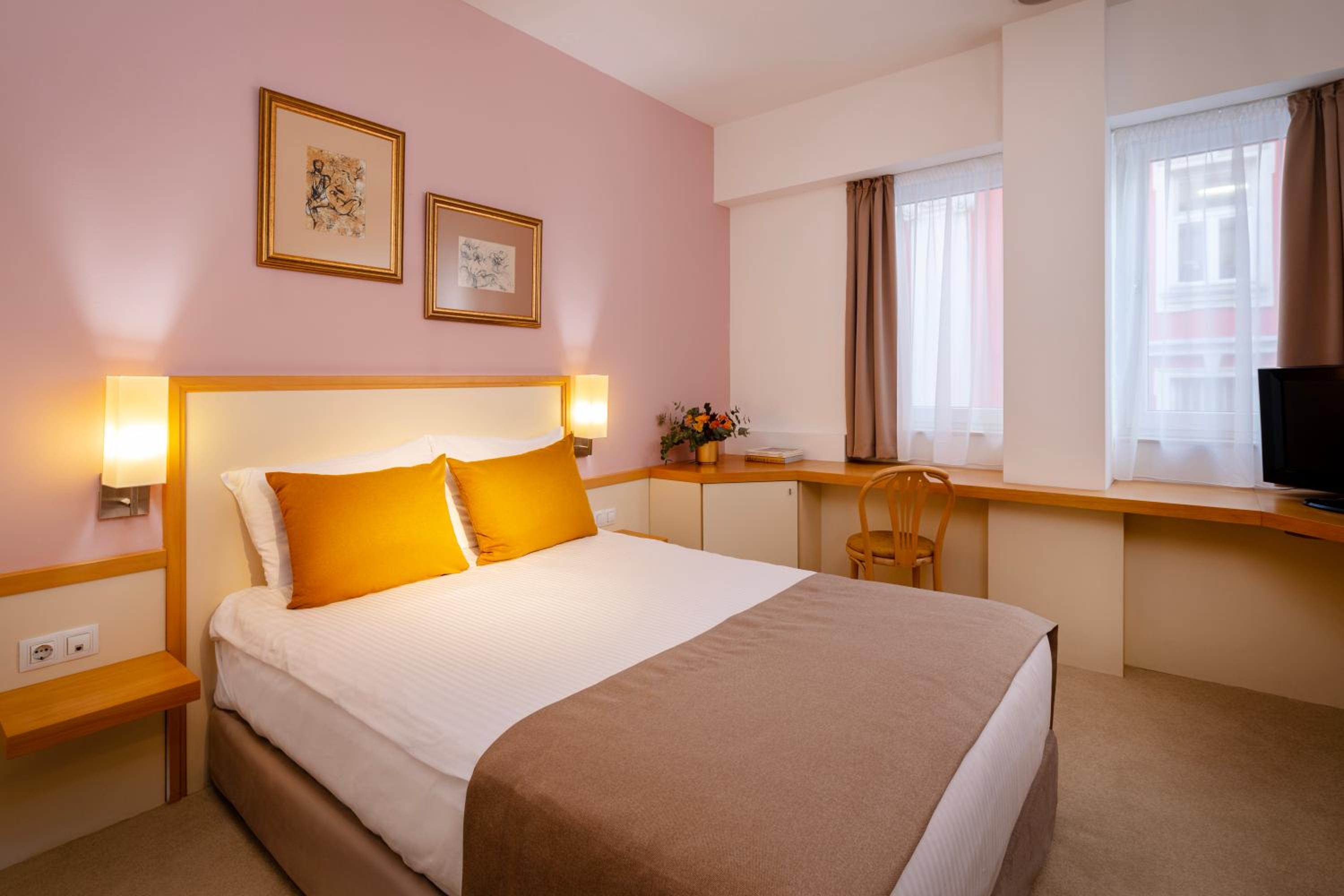 Standard Economy Room