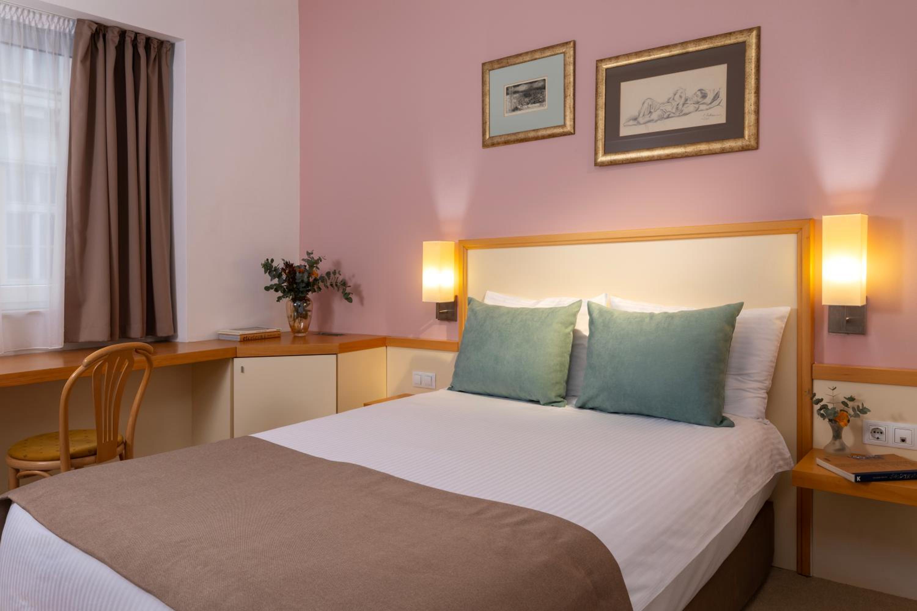 Standard Economy Room