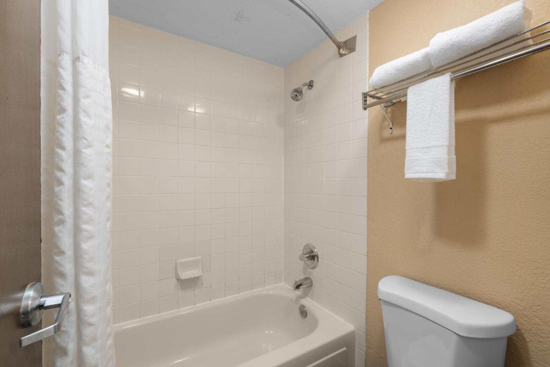 King Room - Non-Smoking