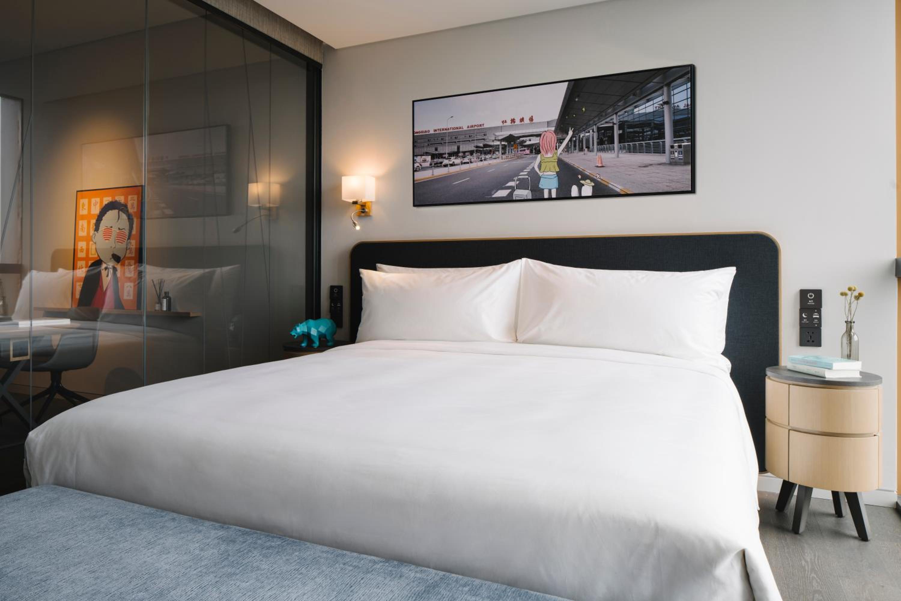 Habitat Deluxe Suite