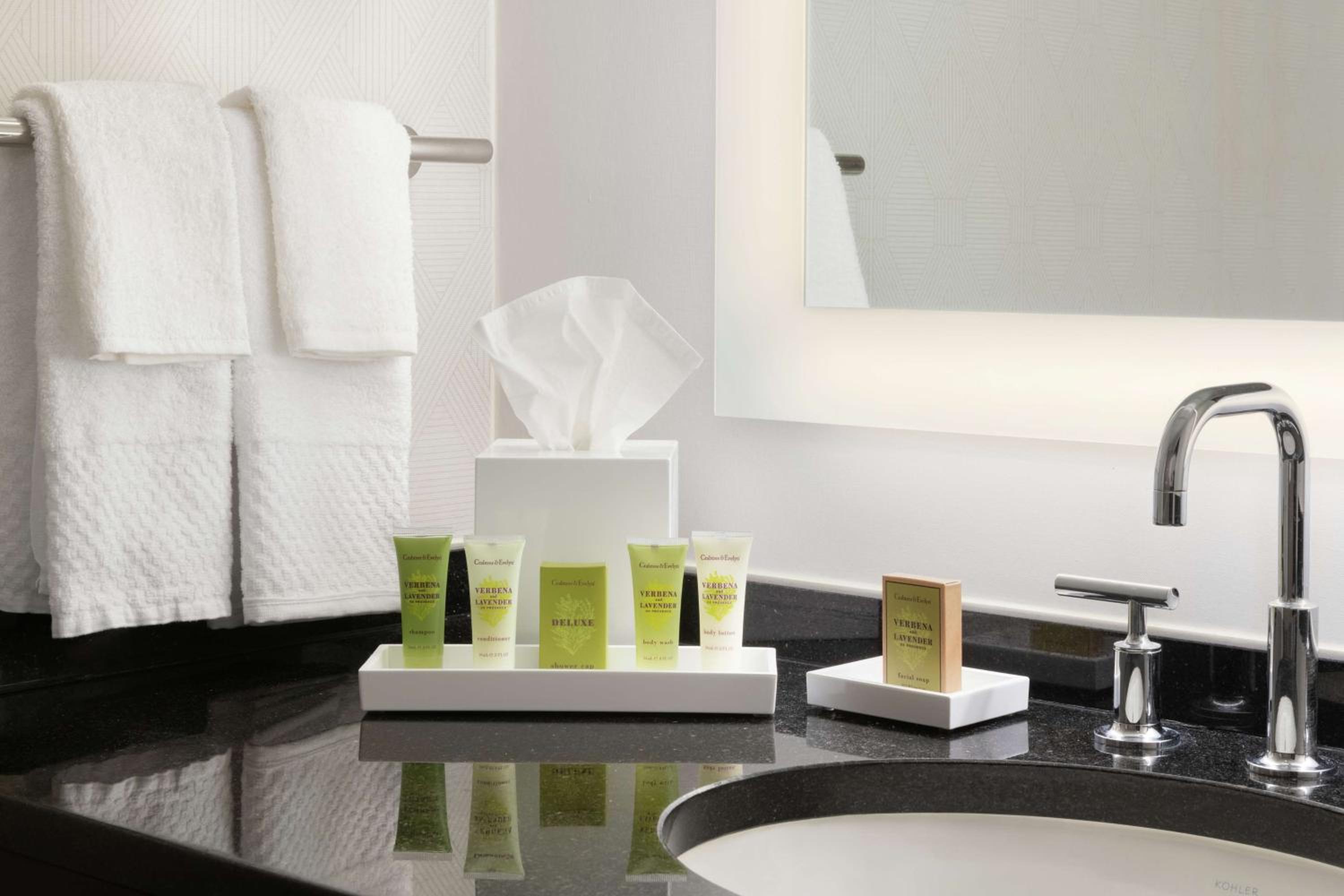 Double Room with Two Double Beds - Disability Access