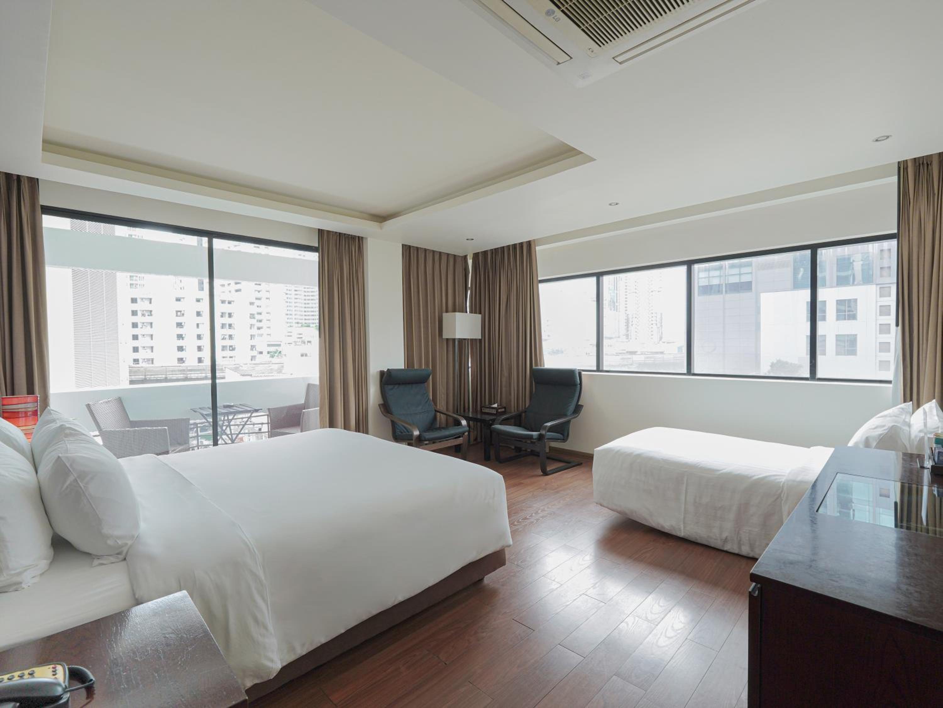 Triple Room with Balcony