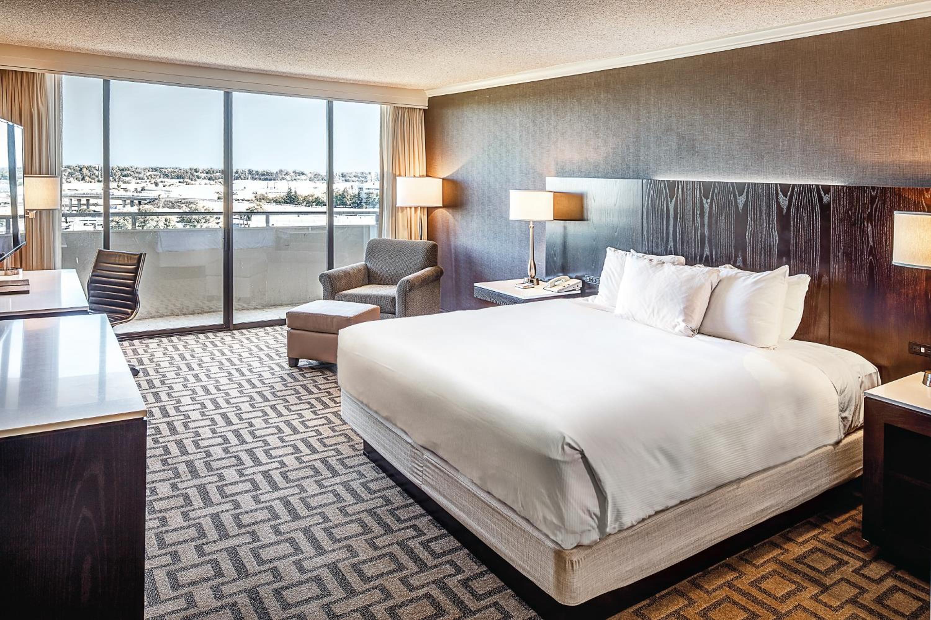 High Floor King Room - Hearing Accessible