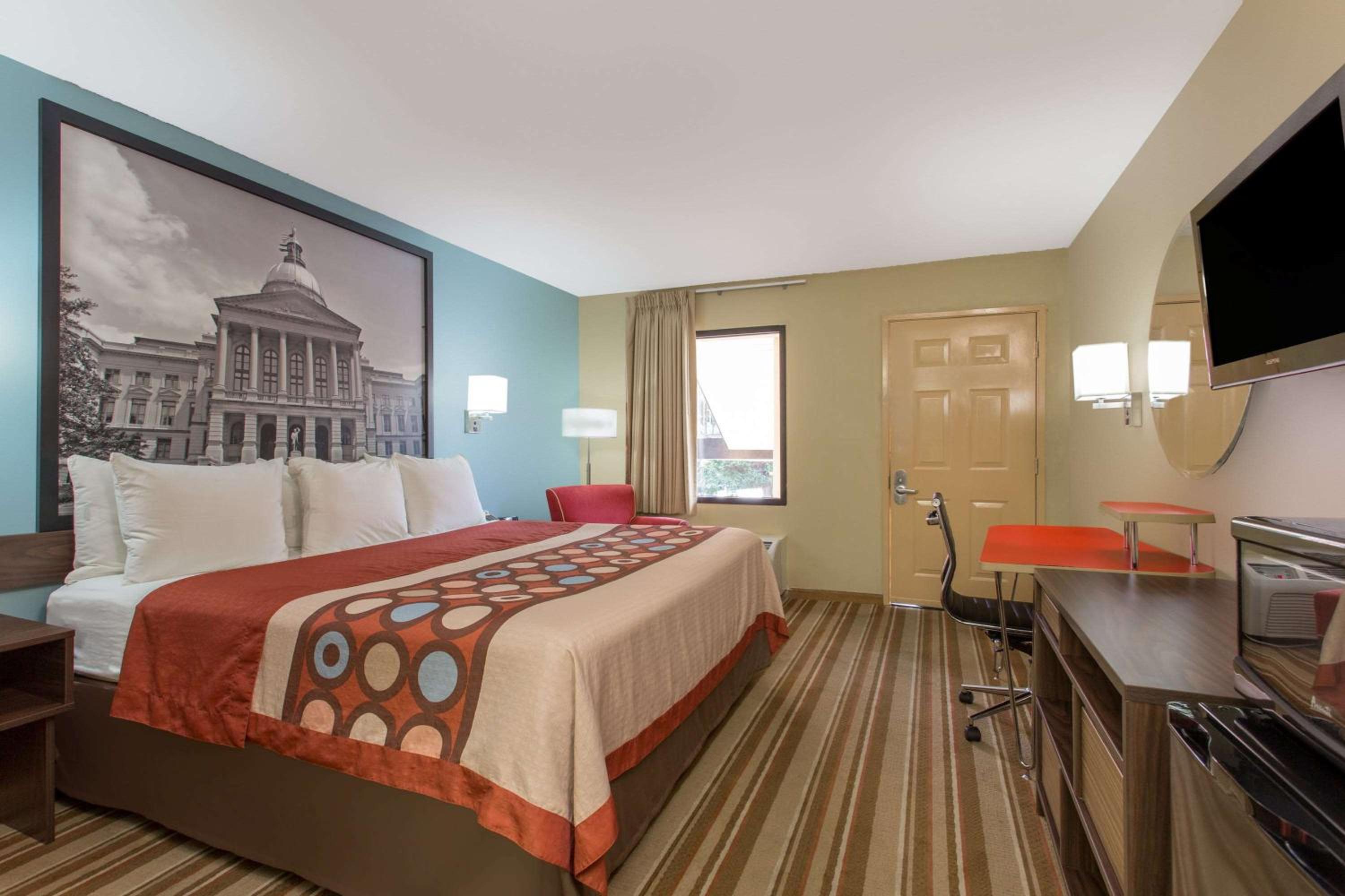 King Room - Mobility Access/Non-Smoking