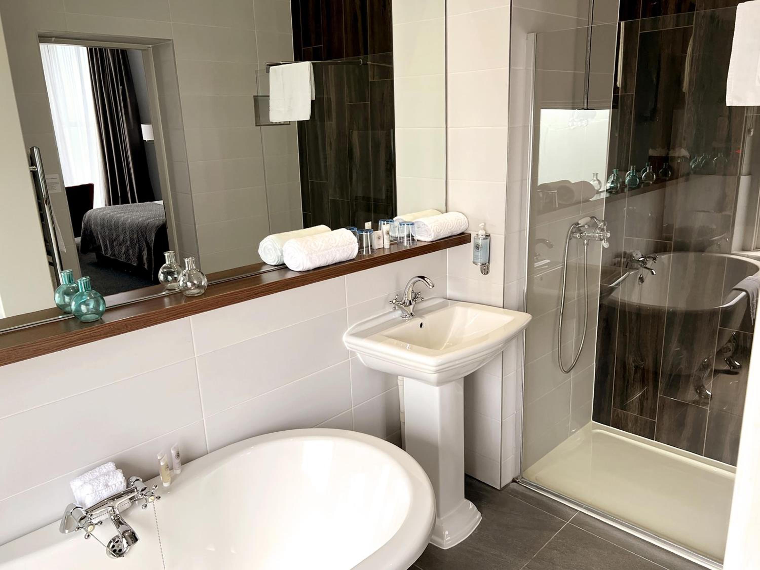 Junior King Suite 