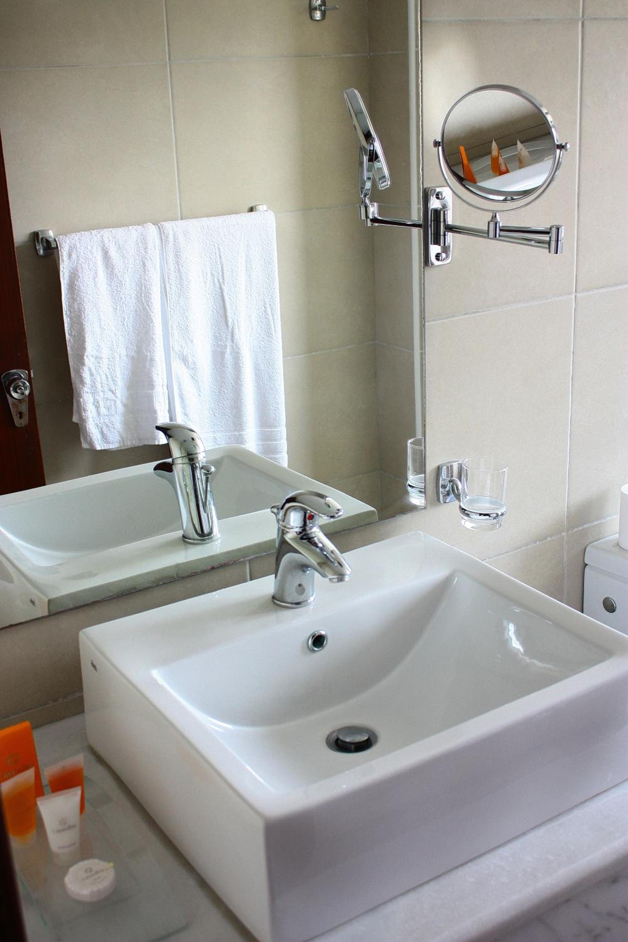 One-Bedroom Apartment (1-3 Adults)