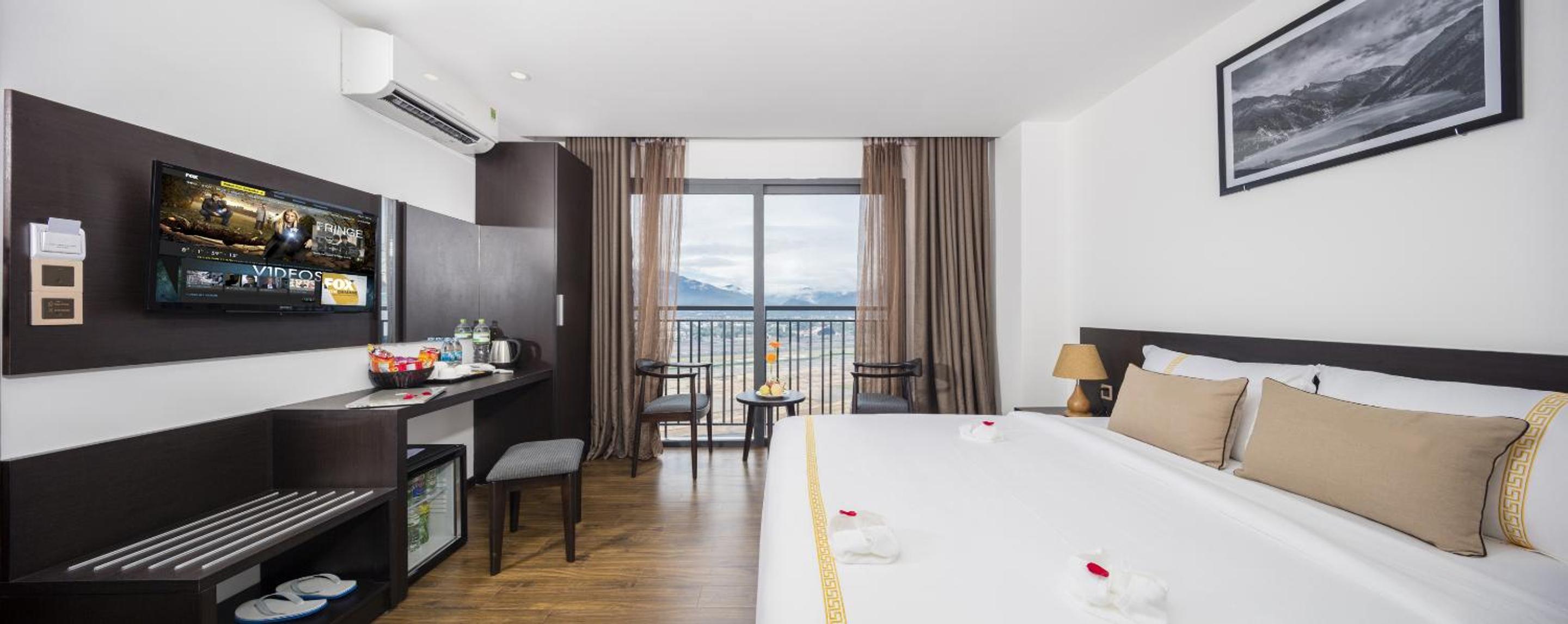 Deluxe Double Room with Balcony