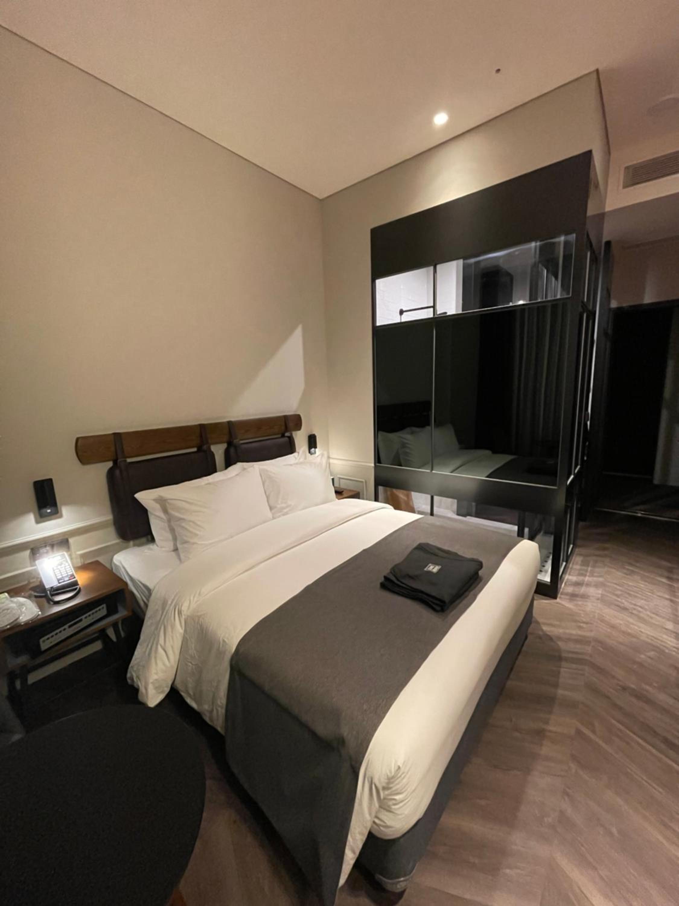 Deluxe Double Room- More than 7 nights, 2 times of room cleaning service per week
