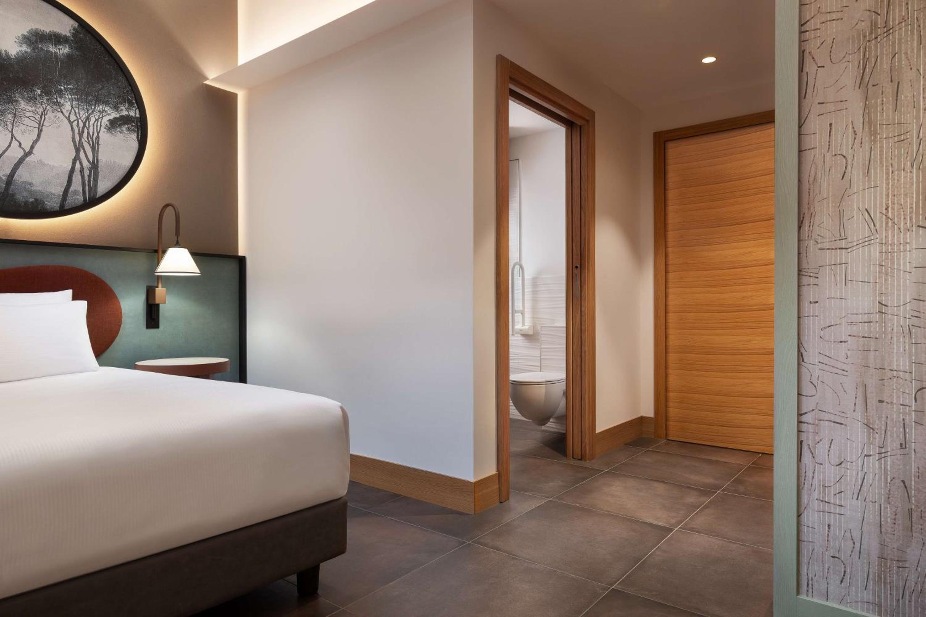 Single Room - Mobility Accessible