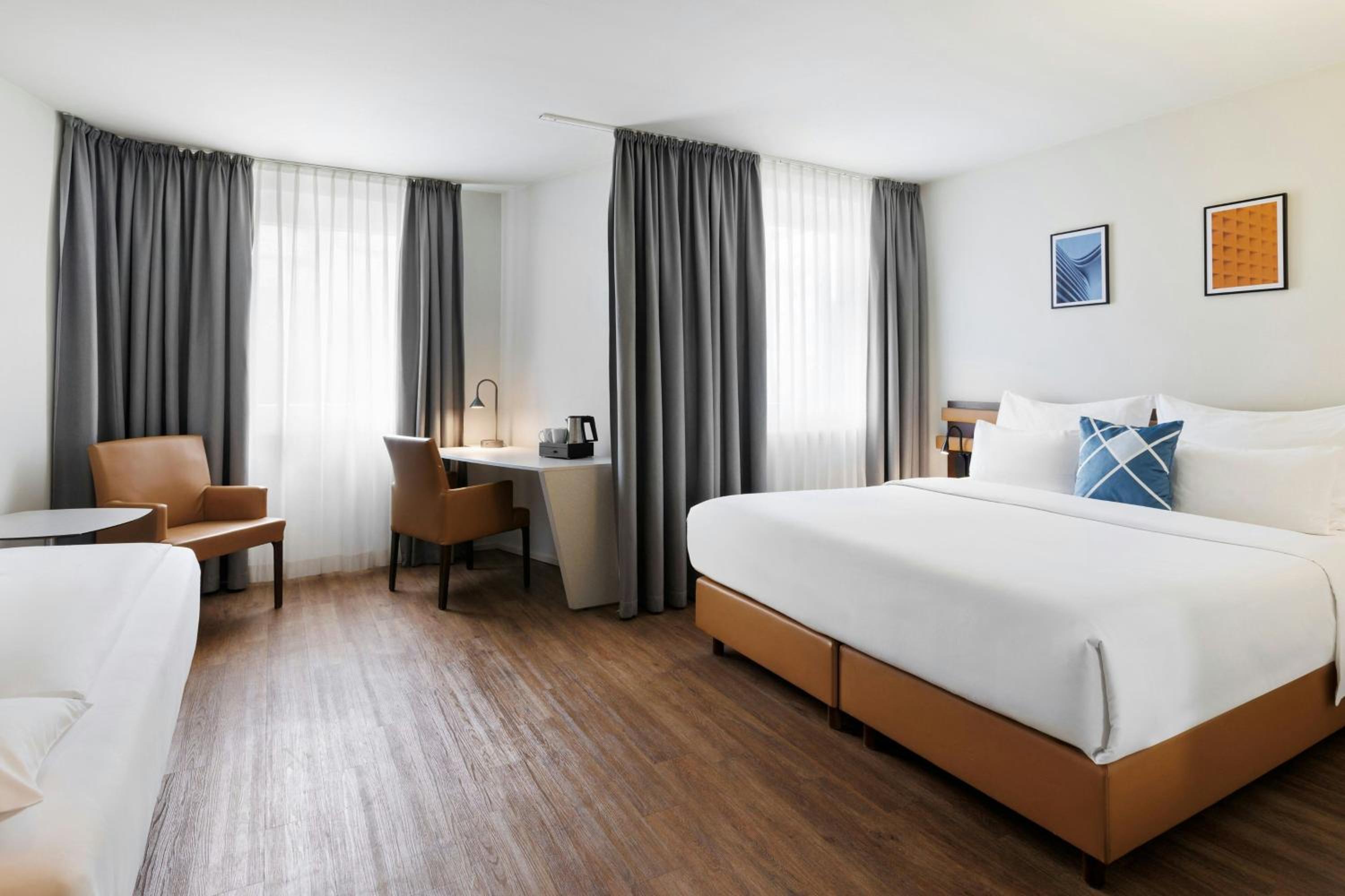 Triple Use King Guest Room with City View