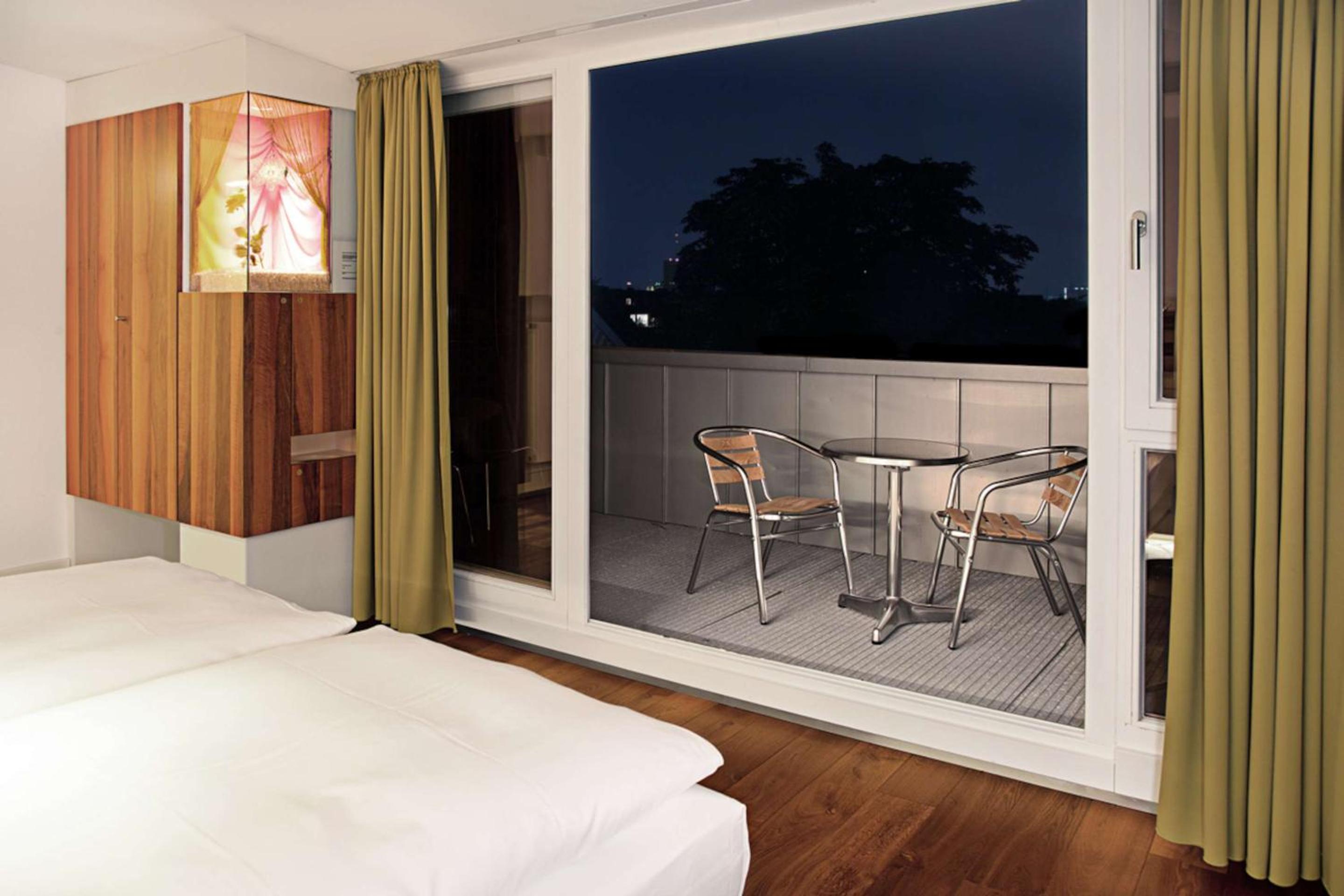 Junior King Suite with Sitting Corner - Top Floor