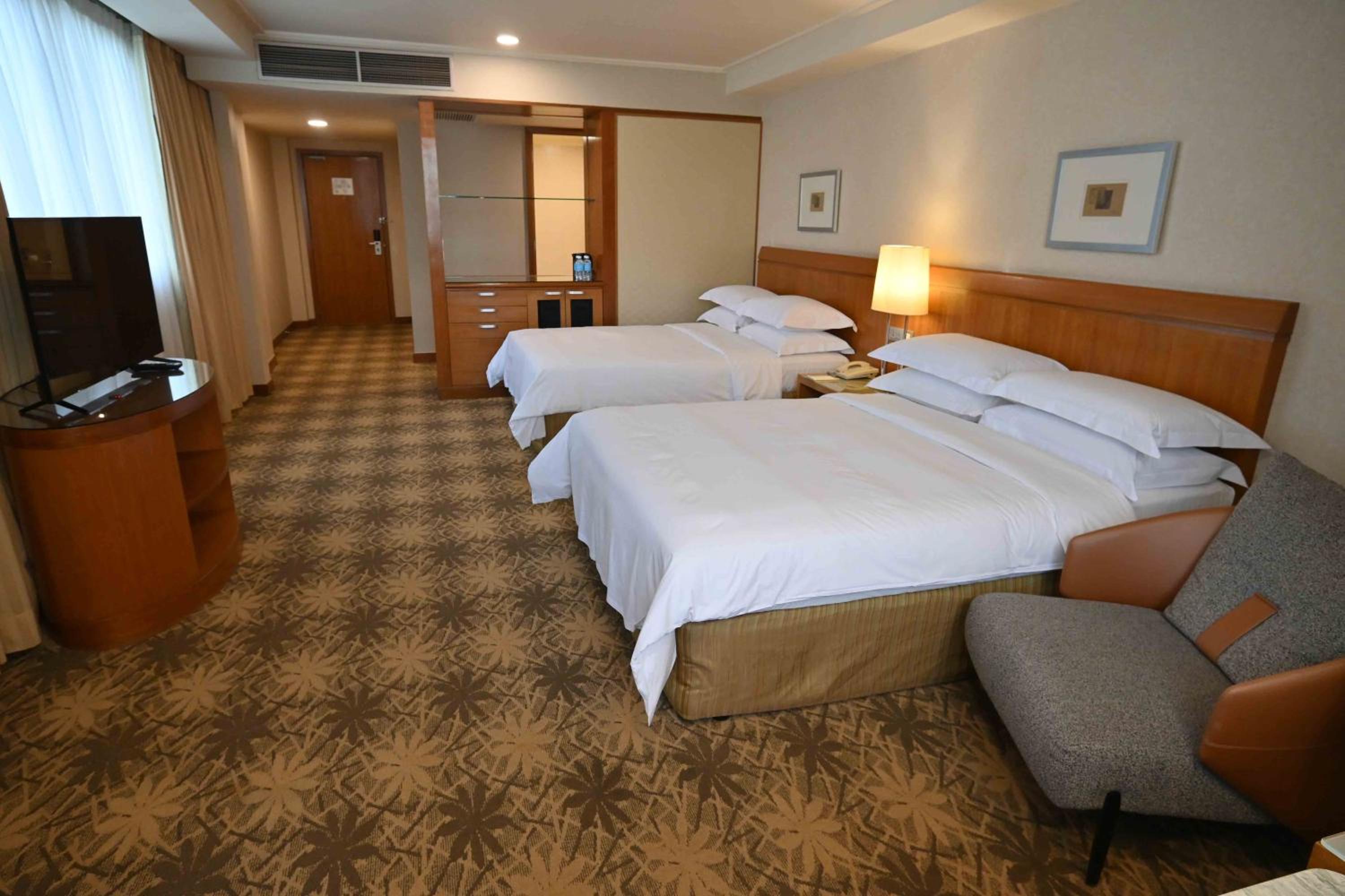 Premier Executive Double Queen