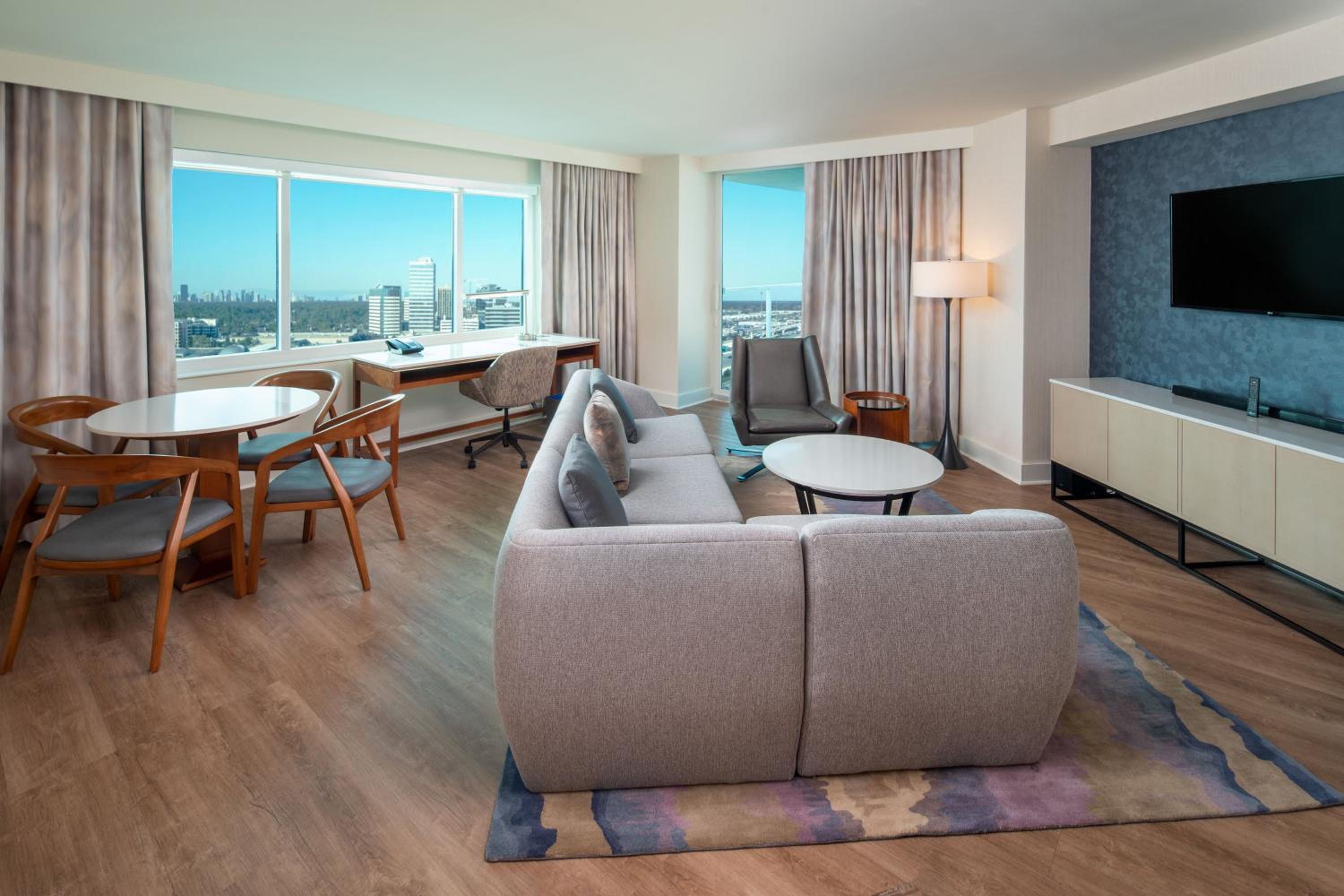 Executive King Suite with Balcony