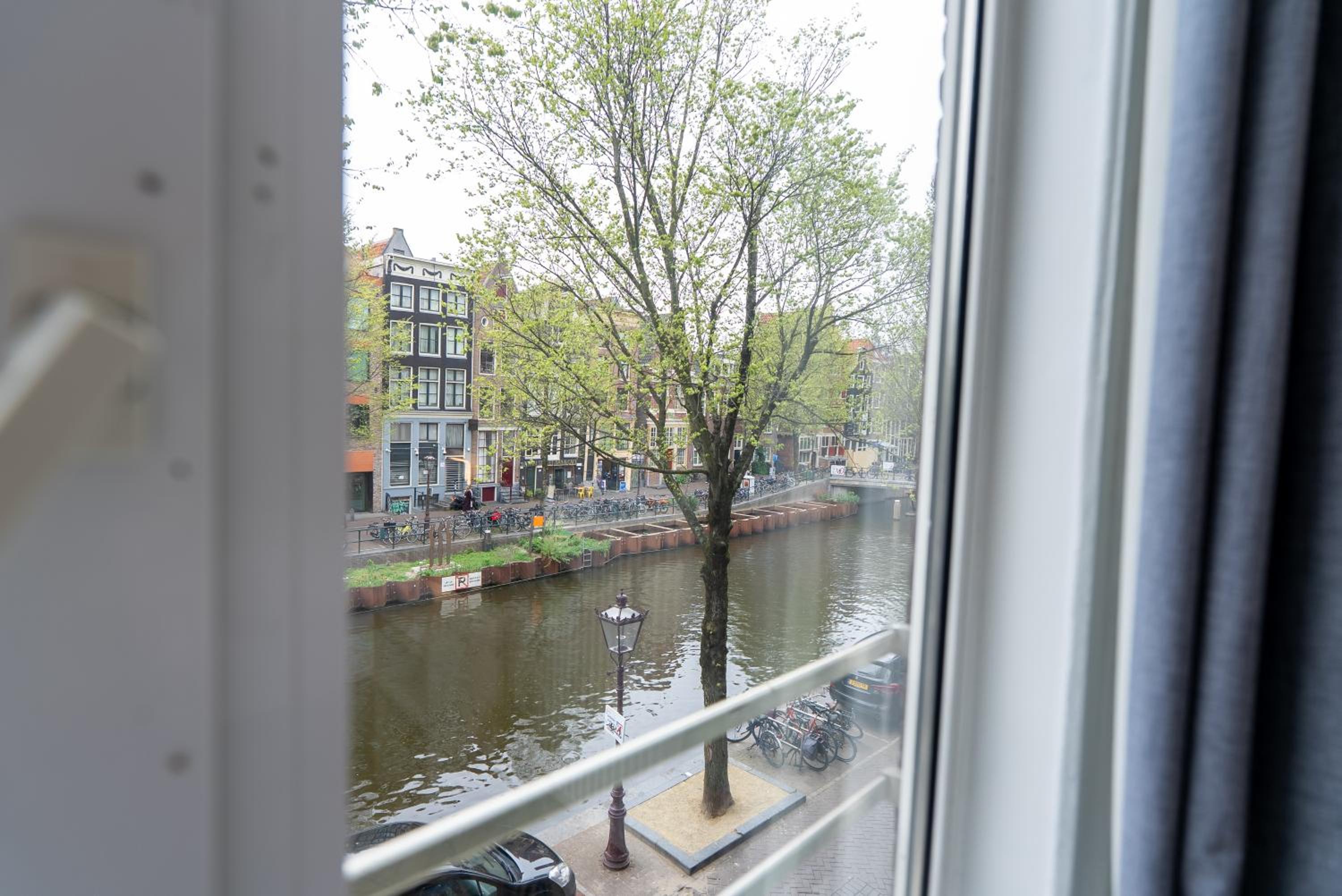 Twin Canal View with Private Bathroom