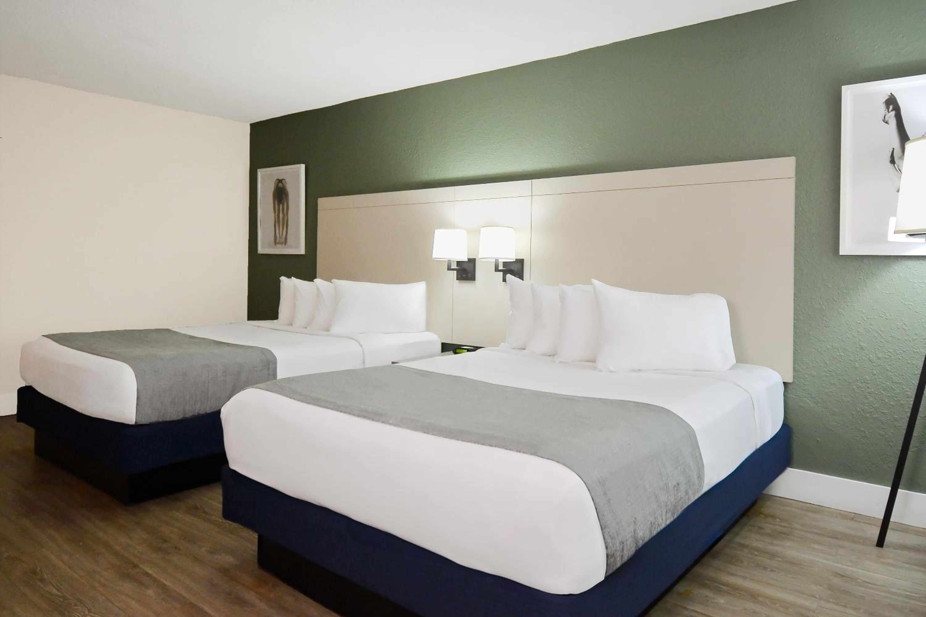 Garden Queen Room with Two Queen Beds - Non-Smoking