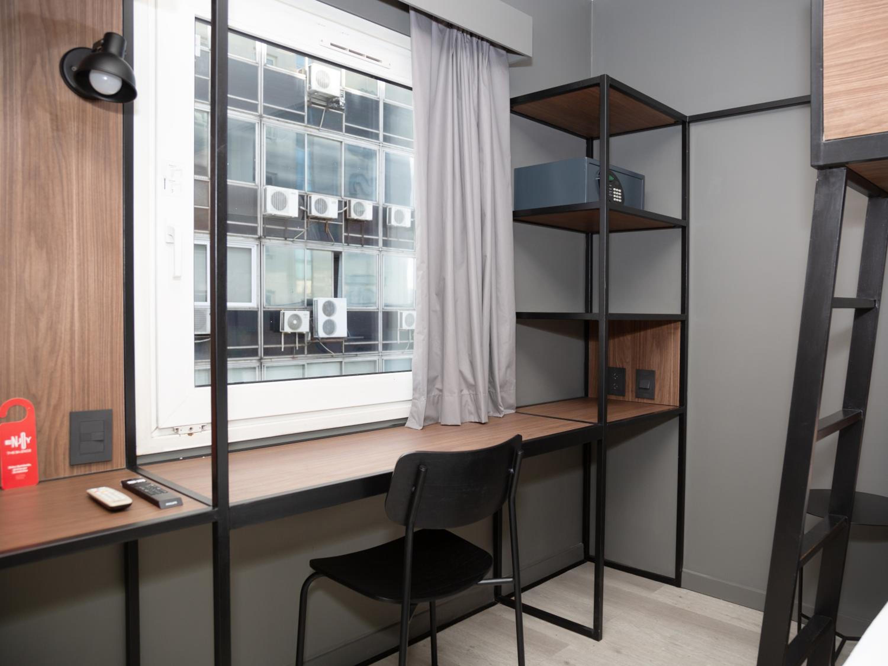 Standard Room With Three Single Beds