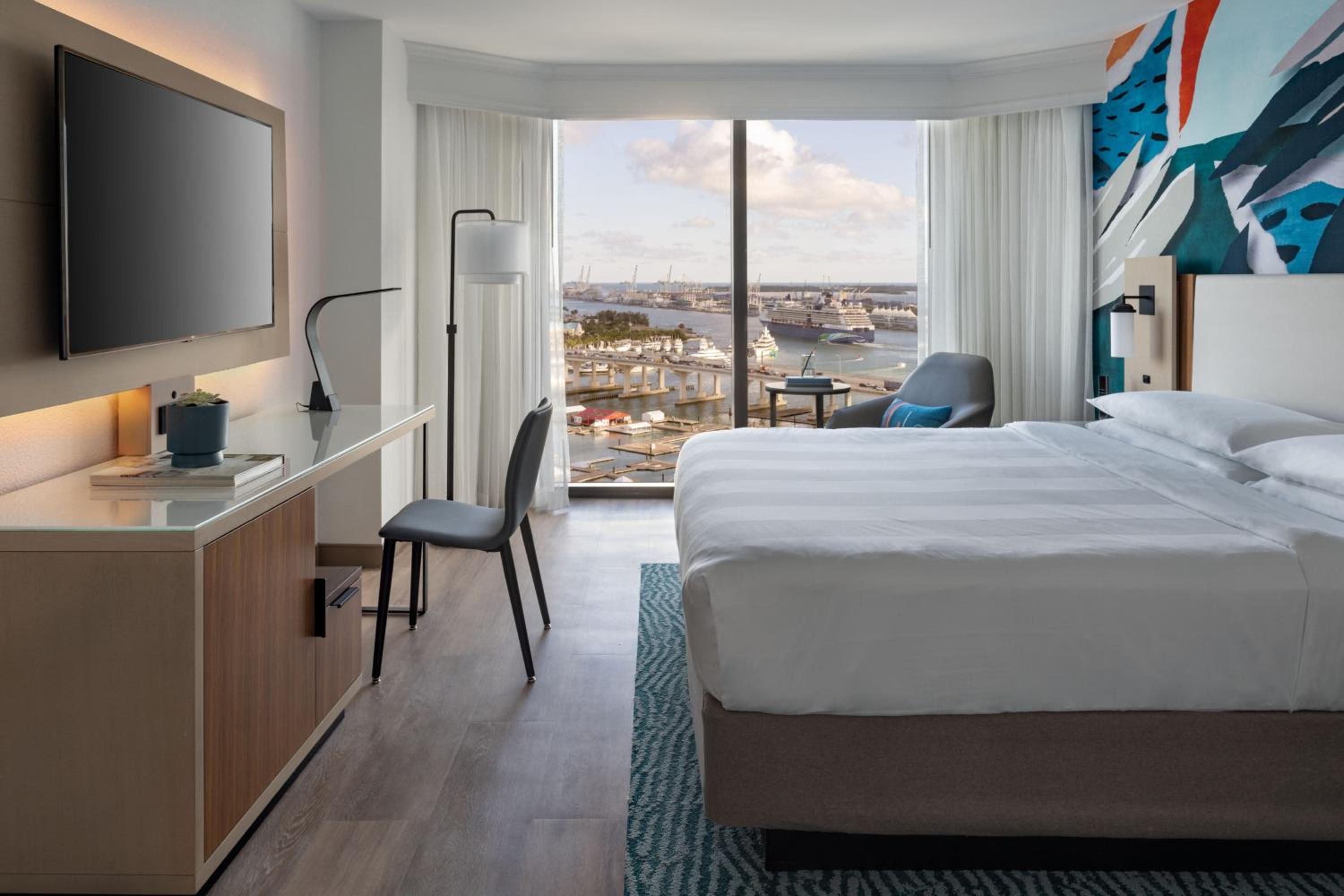 Newly Renovated One-Bedroom King Suite