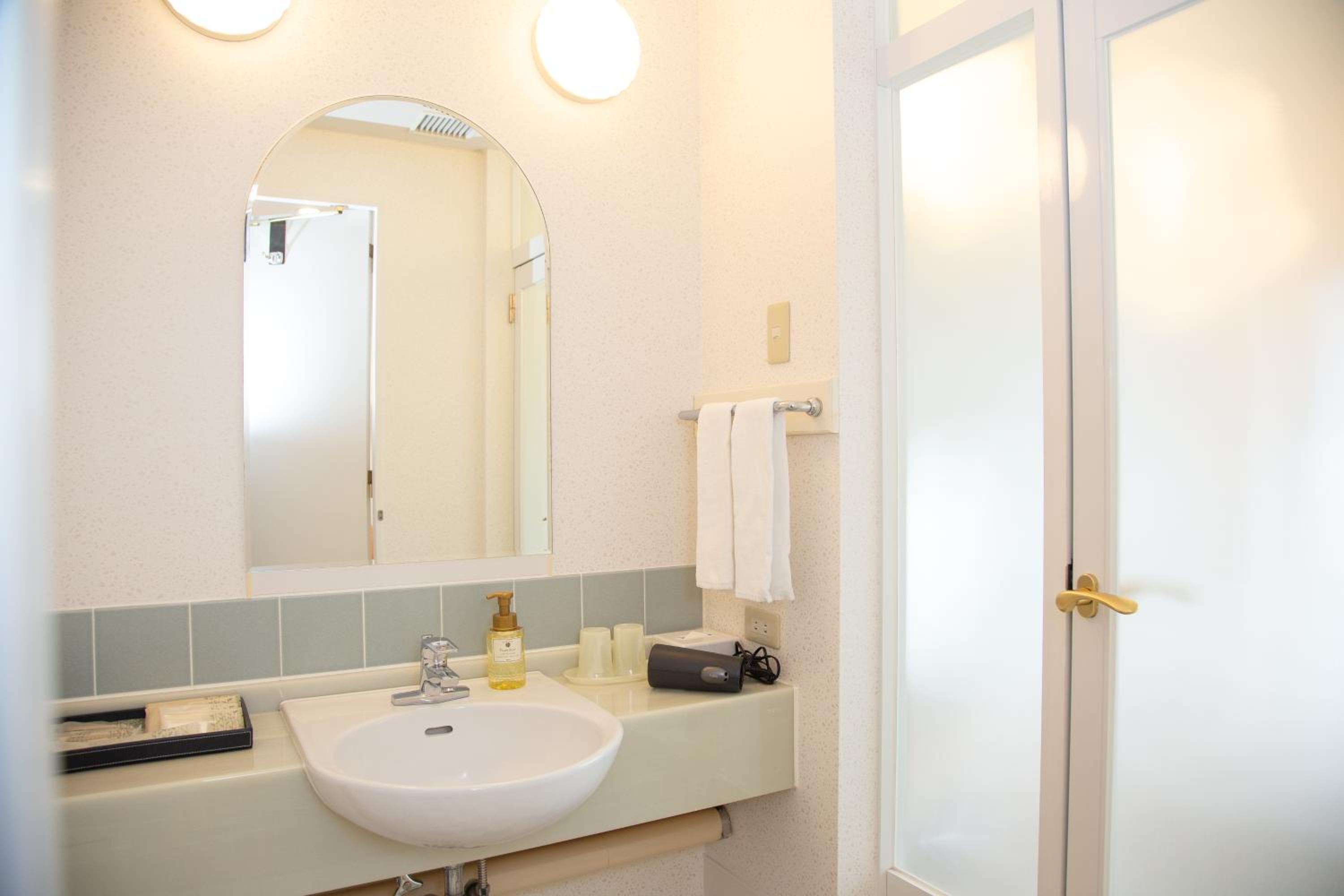 Luxury Triple Room with Sea View Private Bathroom - Non-Smoking