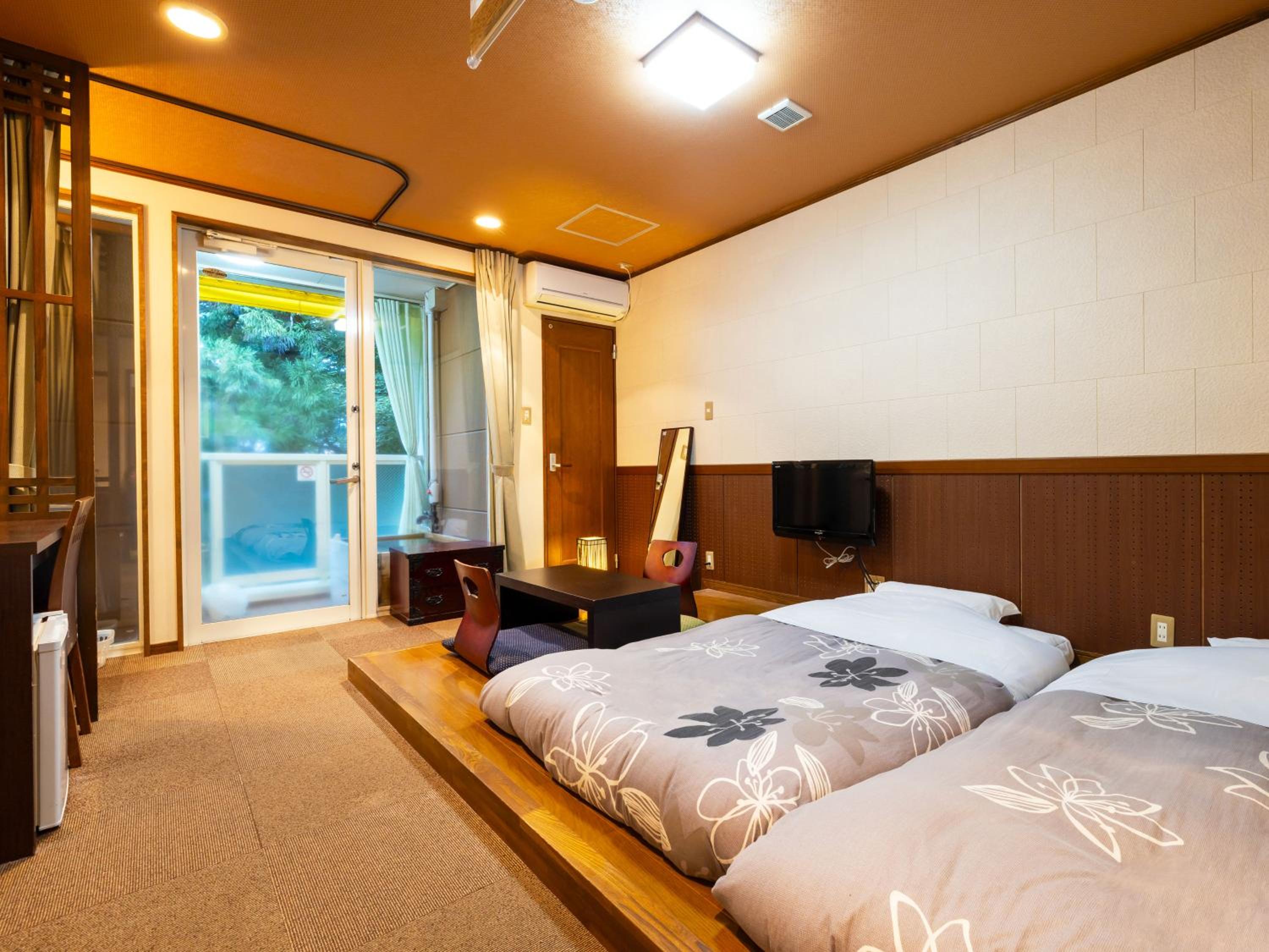 Twin with 2 Futons, Open Air Bath - Nonsmoking