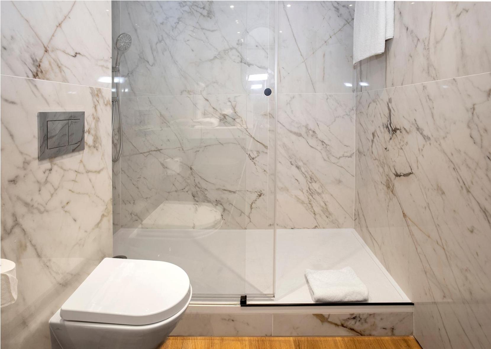 Classic Triple Superior