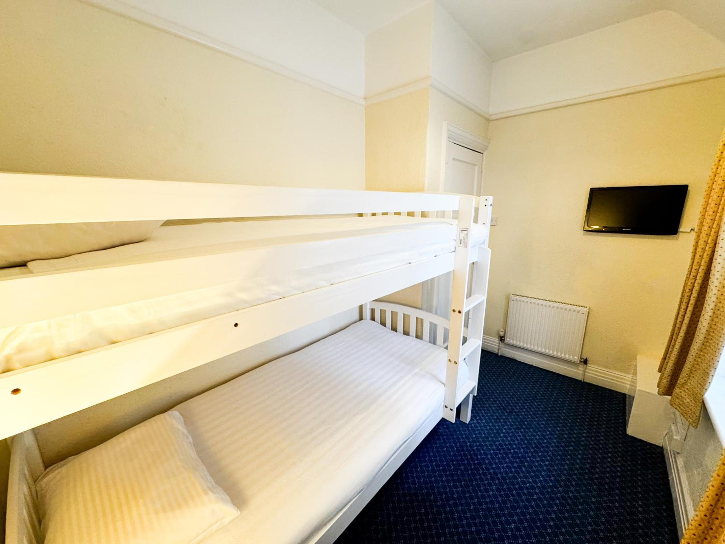 Classic Family 5 Room 