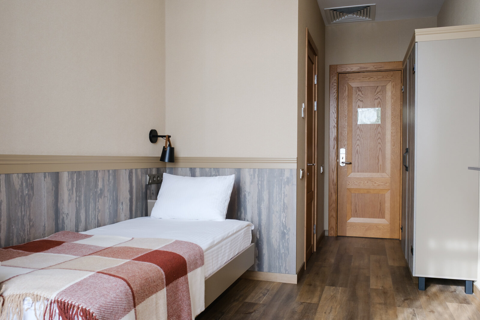 Стандарт одноместный 2-й этаж (211,210,205)