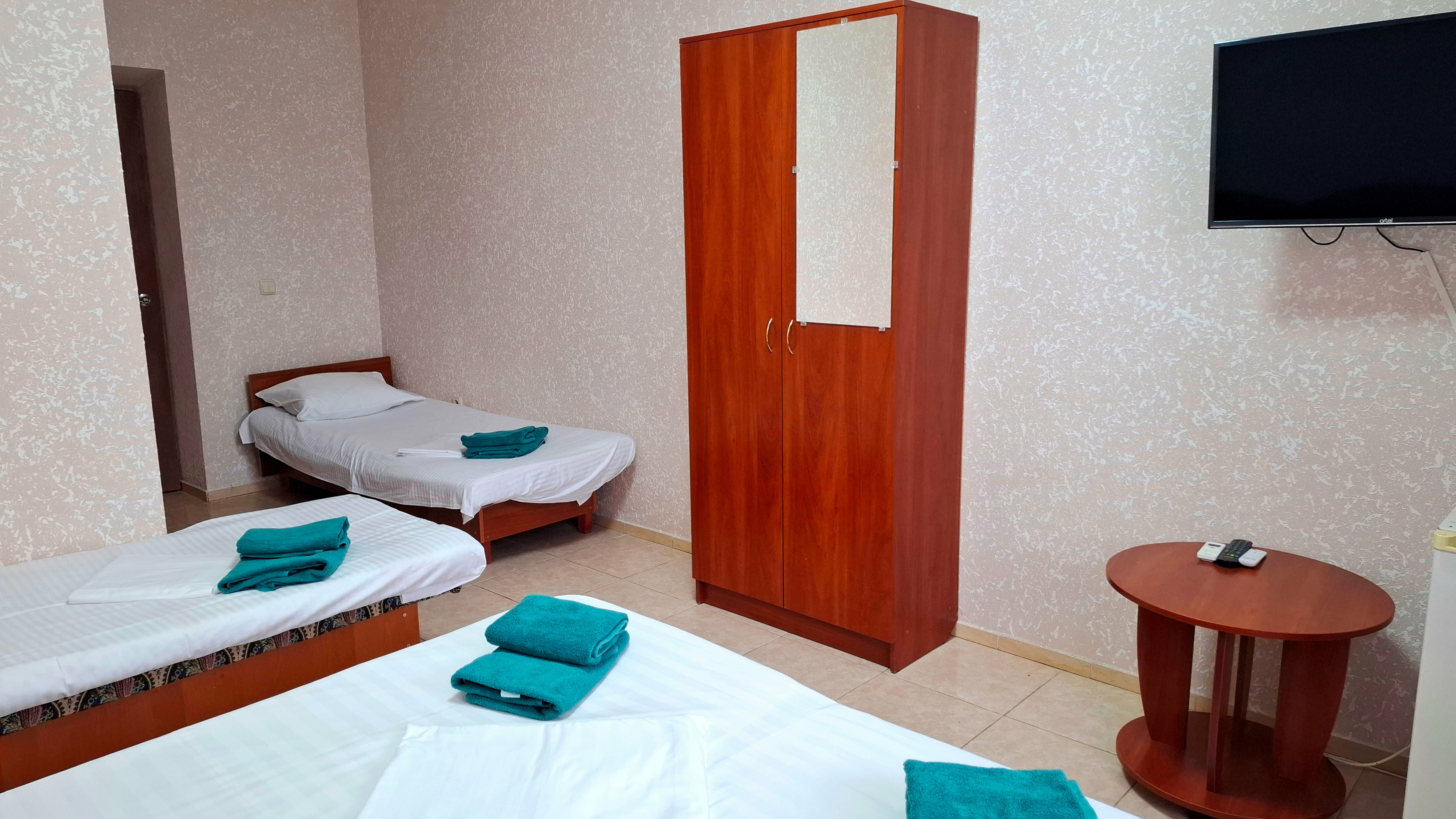 Четырехместный Стандарт с Террасой