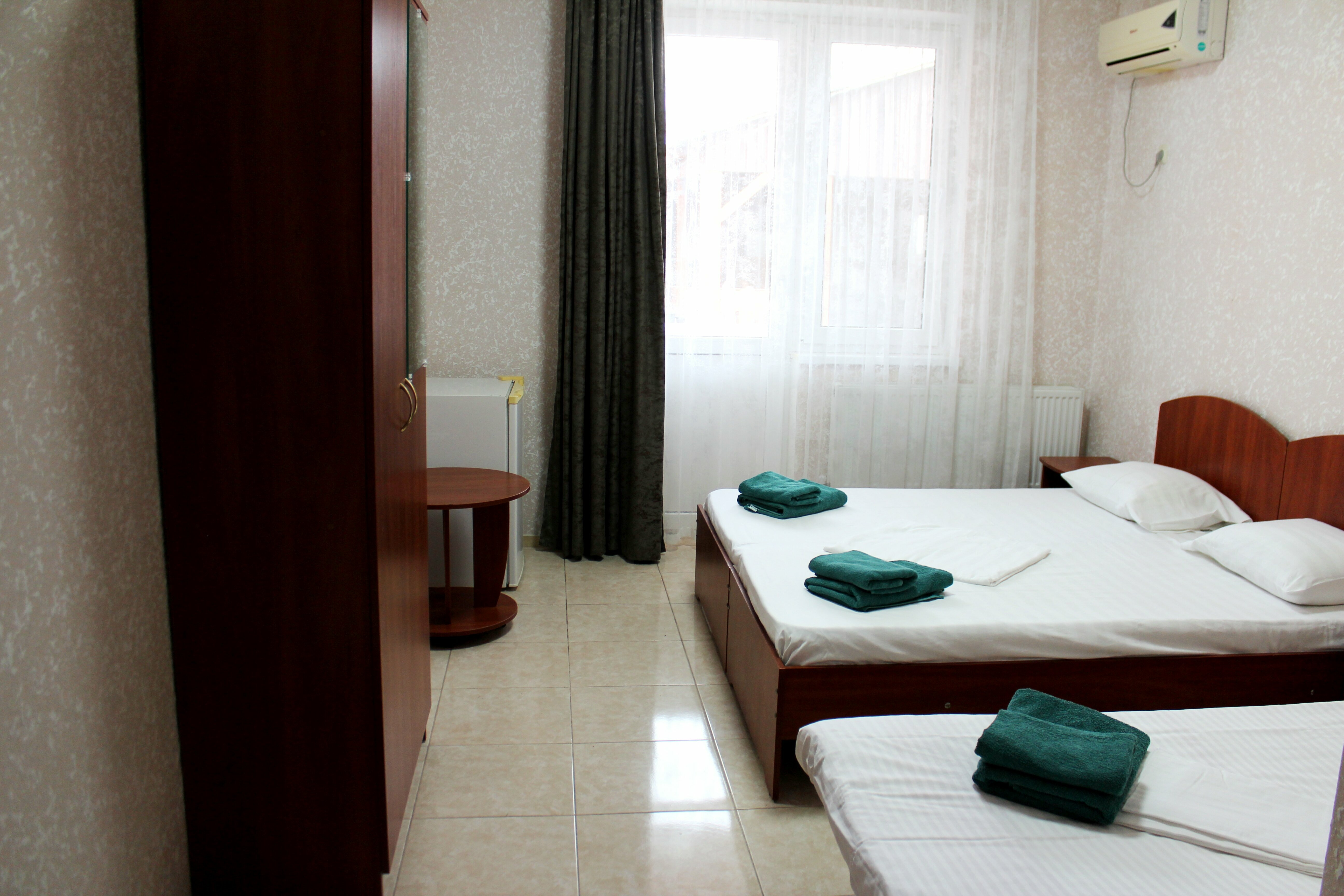 Четырехместный Стандарт с Террасой