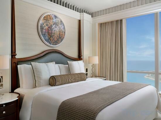 Grand Deluxe Suite, 1 Bedroom Suite, 1 King, Sea View