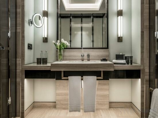 King Room with City View