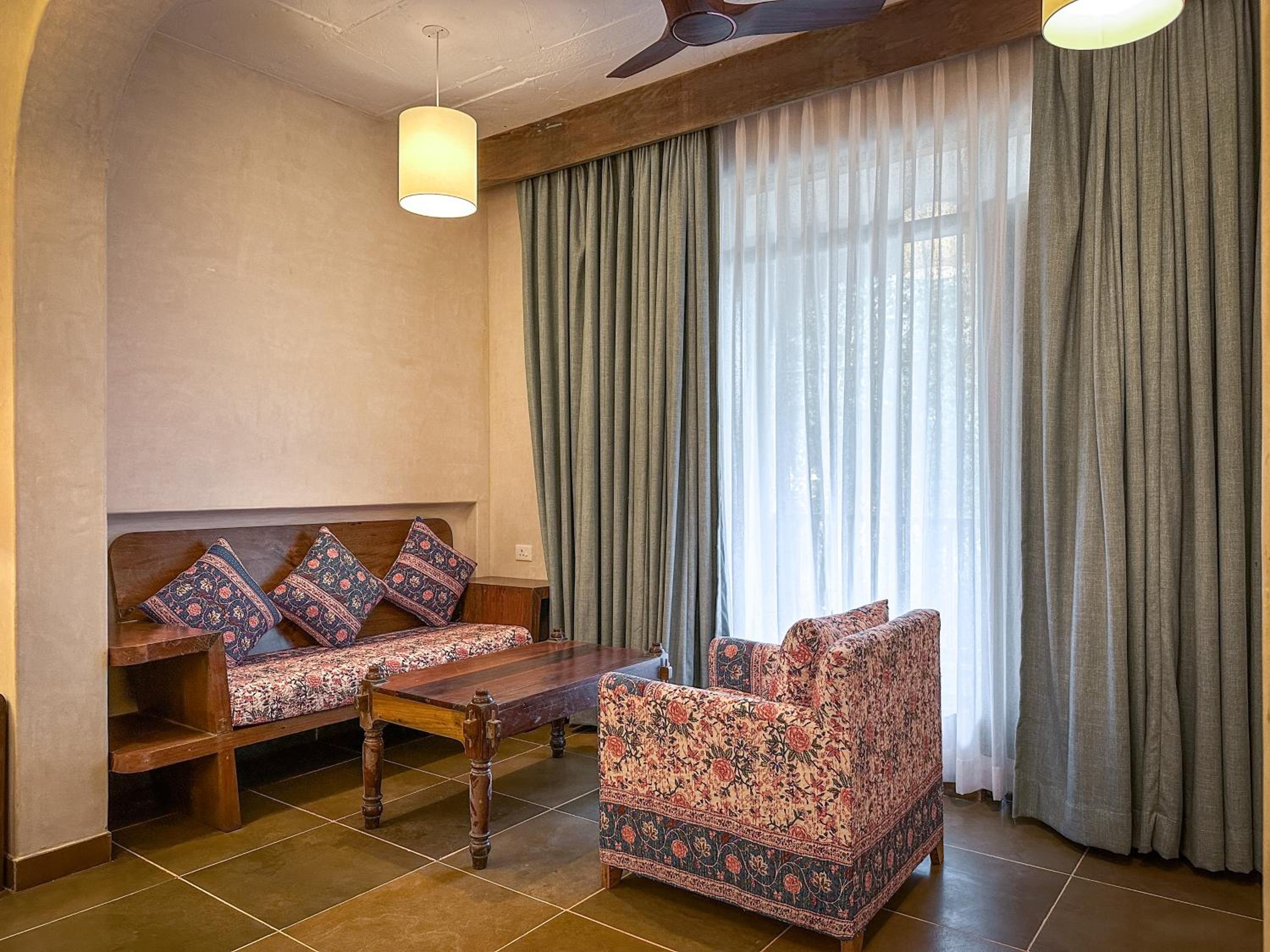 Heritage Room (with complimentary Kayaking and 20% off on Massage session)